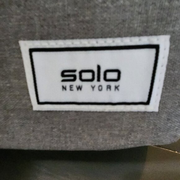 Solo New York Gray Re:New Recycled Adjustable Straps Laptop Briefcase Size 15.6" - Picture 9 of 14